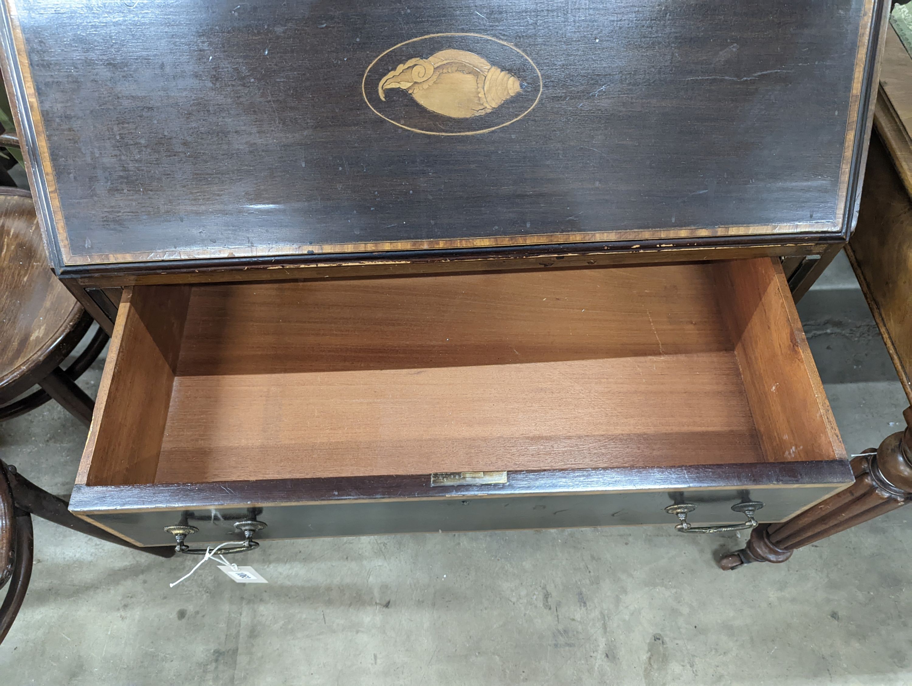 An Edwardian shell inlaid mahogany bureau, width 76cm, depth 44cm, height 97cm